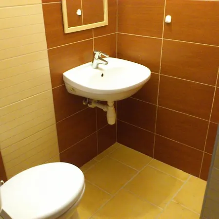 Rona Apartman Apartman *
